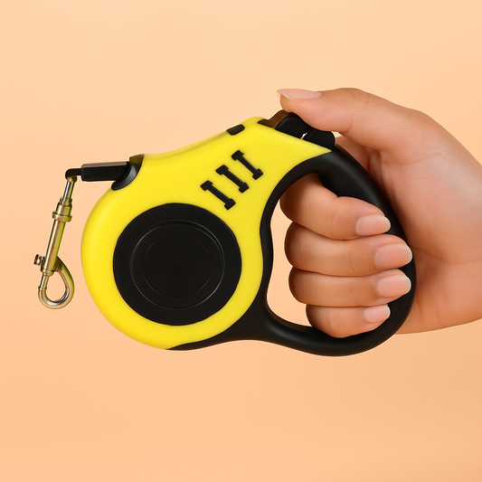 Strawberry Paws Tangle-Free Retractable Dog Leash – Control Meets Comfort!